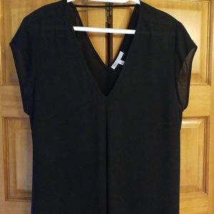 DR2 XL cap sleeve black blouse